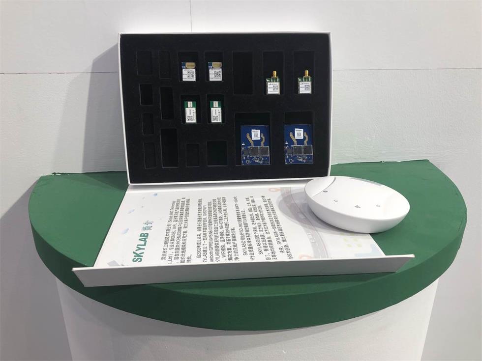 UWB模塊.jpg UWB模塊.jpg