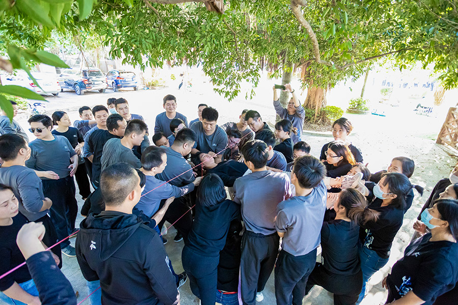 團(tuán)建活動-穿越黑洞 (5).jpg