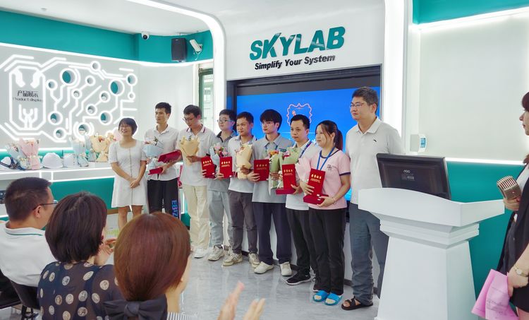 部門優(yōu)秀員工，獎品黃金金鈔（999.9足金） (2).jpg